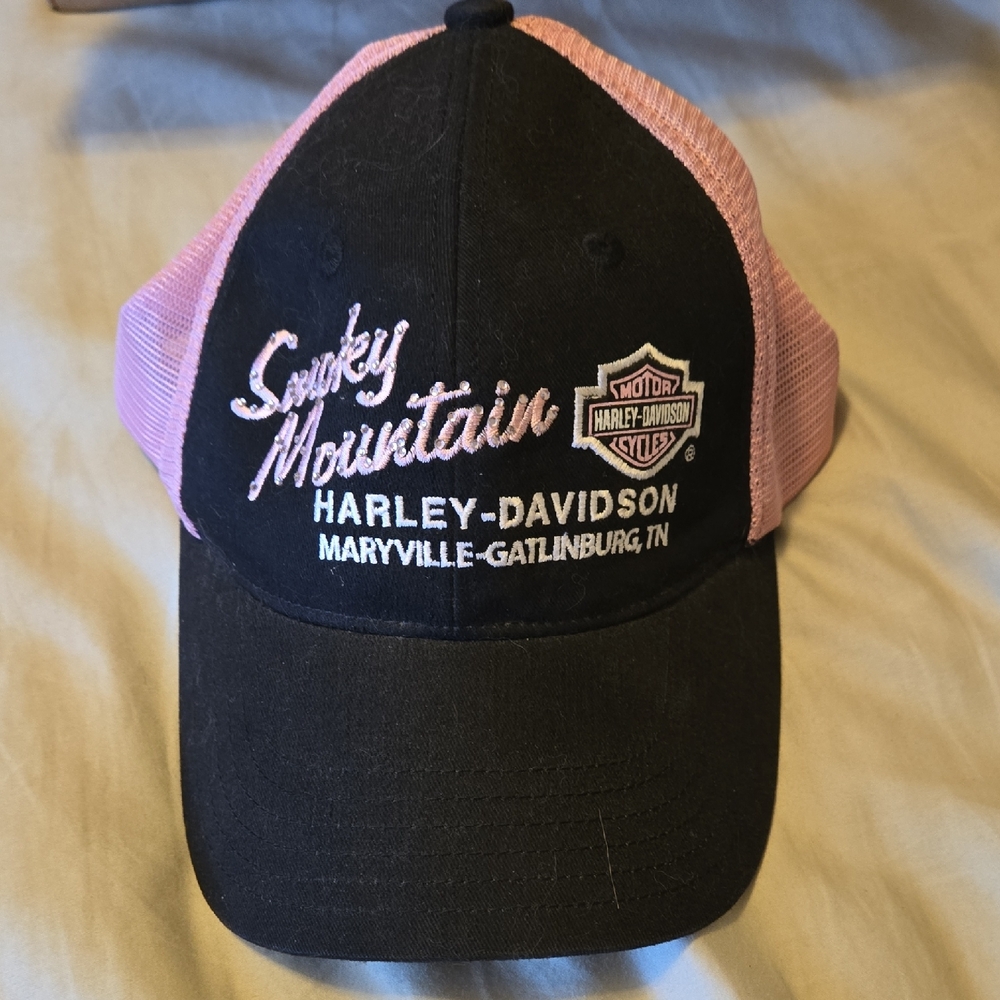 Harley-Davidson Black and Pink Smoky Mountain Cap